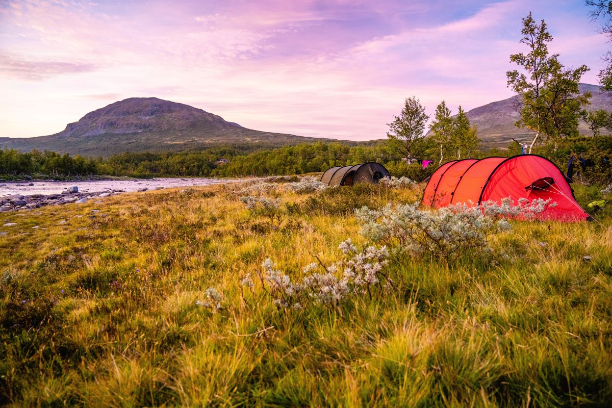 Wyjazd od namioty do Szwecji